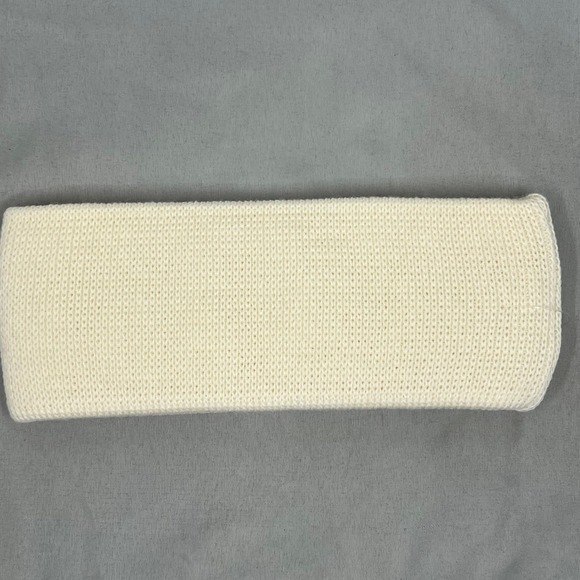 Lacoste Knit Headband Cream Croc Logo Warm Winter Sports Accessories New‎ - Picture 3 of 10